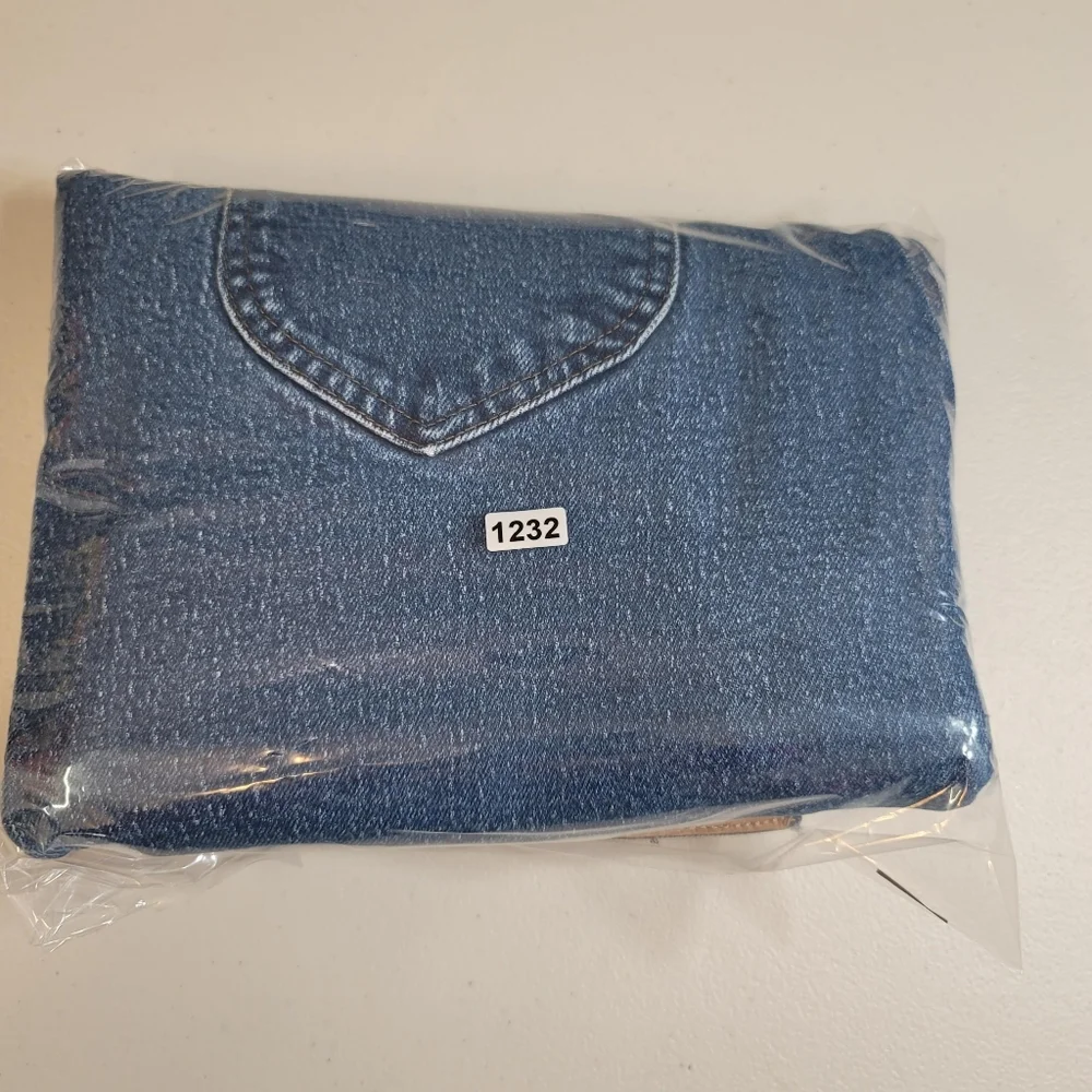 Riders Women's Size 30x30 Blue Tapered Leg Dark Wash 100% Cotton Denim Jeans